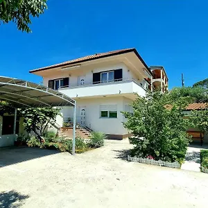  Apartament Bava